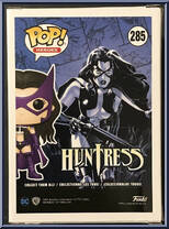Huntress from DC Super Heroes - Pop! Vinyl Figures manufactured by Funko [Back]