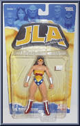 Wonder Woman from JLA Classified - Series 1 manufactured by DC Direct [Front]