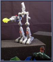 Green Lantern vs. Amberbot from Justice League - Cyber Trakkers manufactured by Mattel [Loose]