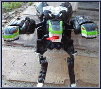 Venom from Marvel - Shape Shifters 2005 manufactured by Toy Biz [Loose]
