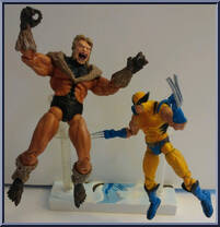 Wolverine vs Sabretooth (Open Mouth) from Marvel Legends - Face Off Sets - Series 2 manufactured by Toy Biz [Loose]