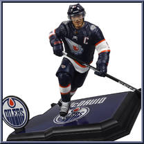 Connor McDavid (Special Edition Jersey) (Gold Label) (Edmonton Oilers) from McFarlane's Sports Picks - NHL - 2023 Series manufactured by McFarlane [Loose]