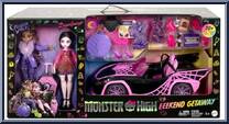 Eeekend Getaway (Draculaura / Clawdeen Wolf) from Monster High - Playsets manufactured by Mattel [Front]