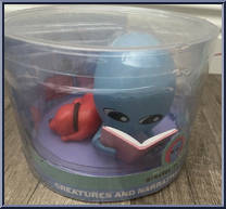 Alien (Reading with Dog) Action Figure