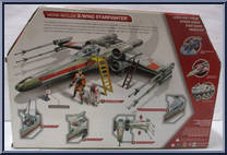 Wedge Antilles' X-Wing Starfighter from Star Wars - Legacy Collection - Vehicles manufactured by Hasbro [Back]