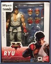 Ryu from Street Fighter - S.H. Figuarts manufactured by Bandai [Front]