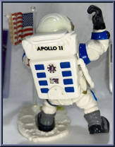 Lunar Leonardo from Teenage Mutant Ninja Turtles - Apollo 11 (with Cards) manufactured by Playmates [Loose]