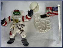 Retro Rocket Raphael from Teenage Mutant Ninja Turtles - Apollo 11 (with Cards) manufactured by Playmates [Loose]