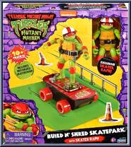 Build N' Shred Skatepark with Skater Raph from Teenage Mutant Ninja Turtles - Mutant Mayhem - Accessories manufactured by Playmates [Front]