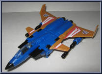 Dirge from Transformers - Generations - Deluxe Class manufactured by Hasbro [Loose]