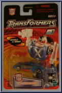 Crosswise from Transformers - Robots in Disguise (2001) - Spy Changers manufactured by Hasbro [Front]