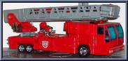 Optimus Prime from Transformers - Robots in Disguise (2001) - Super Class manufactured by Hasbro [Vehicle Mode]