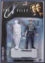Fox Mulder (Suit & Corpse) from X-Files - Fight the Future - Series 1 manufactured by McFarlane [Front]