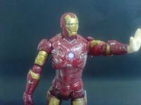 Battle Damaged Iron Man (Iron Man) Custom Action Figure